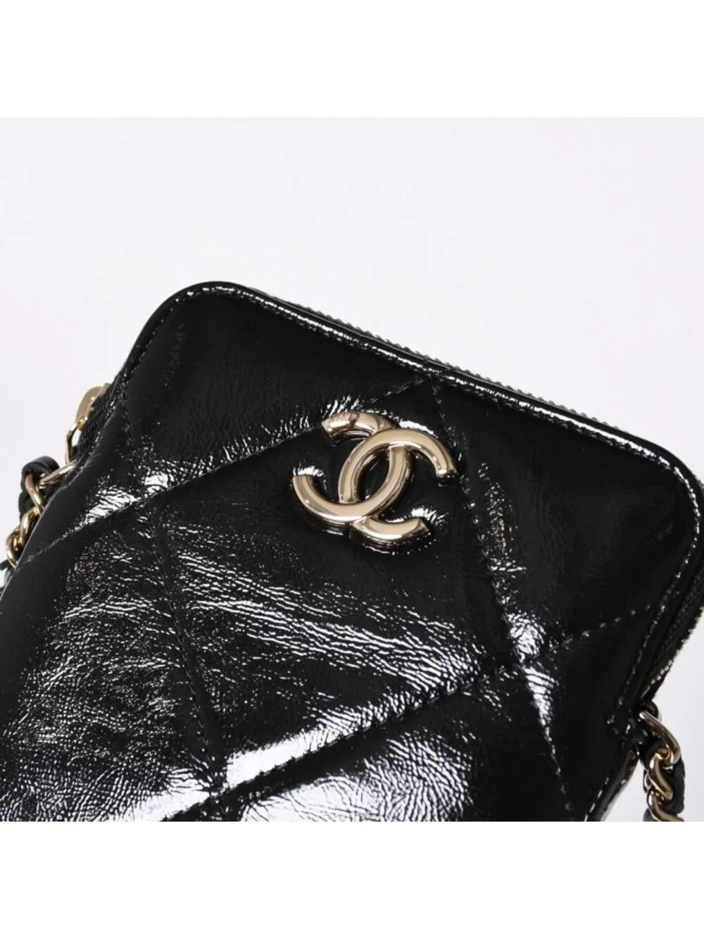 Chanel Chain Shoulder Shiny Patent Leather Quilted CC Logo Phone Case